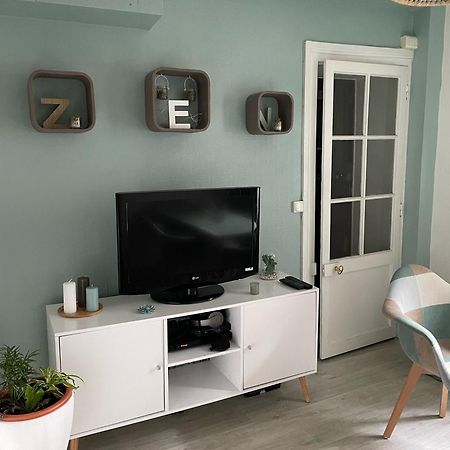 Au Bas De Montmartre ! Apartment Paris Bagian luar foto