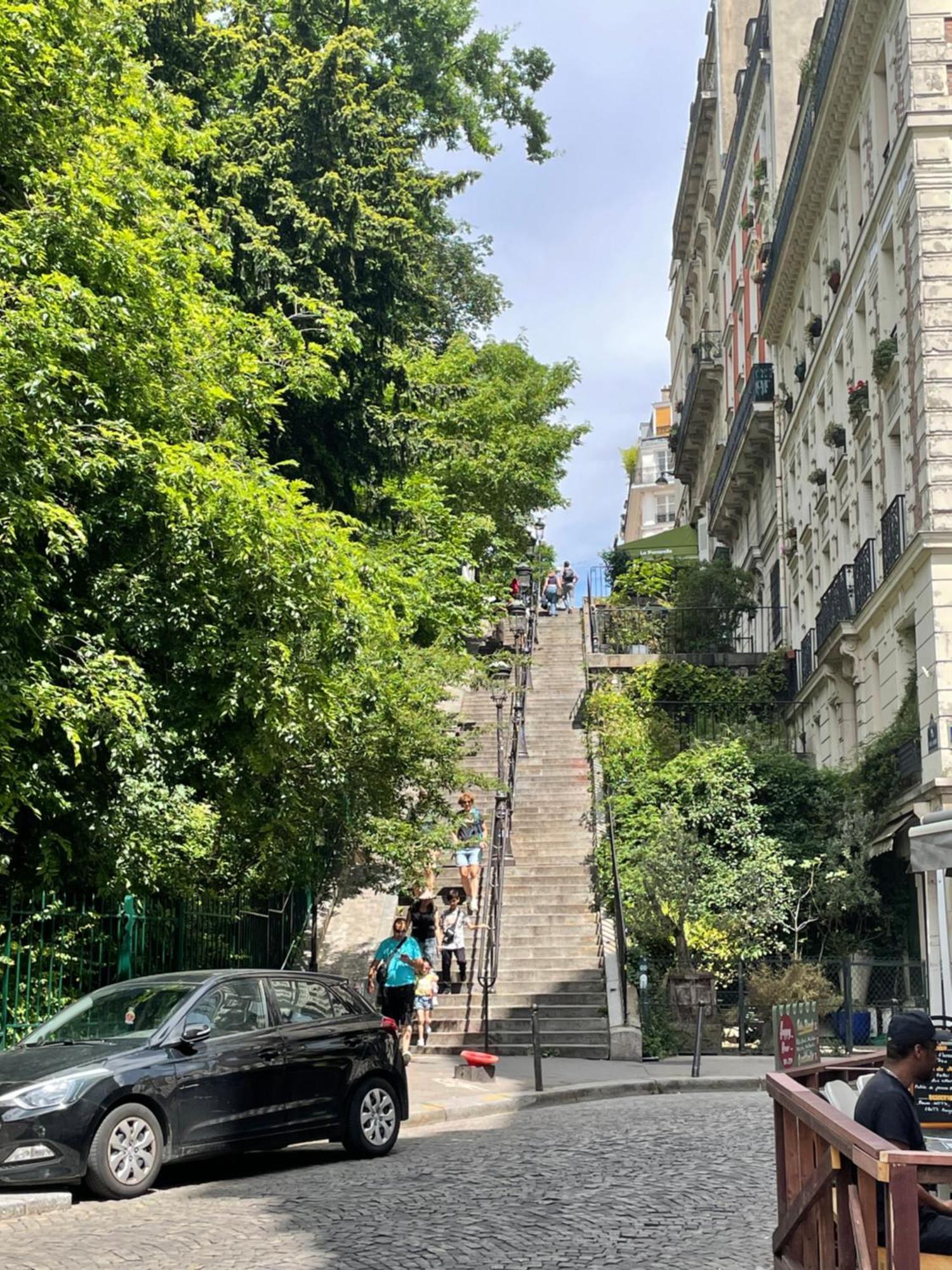 Au Bas De Montmartre ! Apartment Paris Bagian luar foto