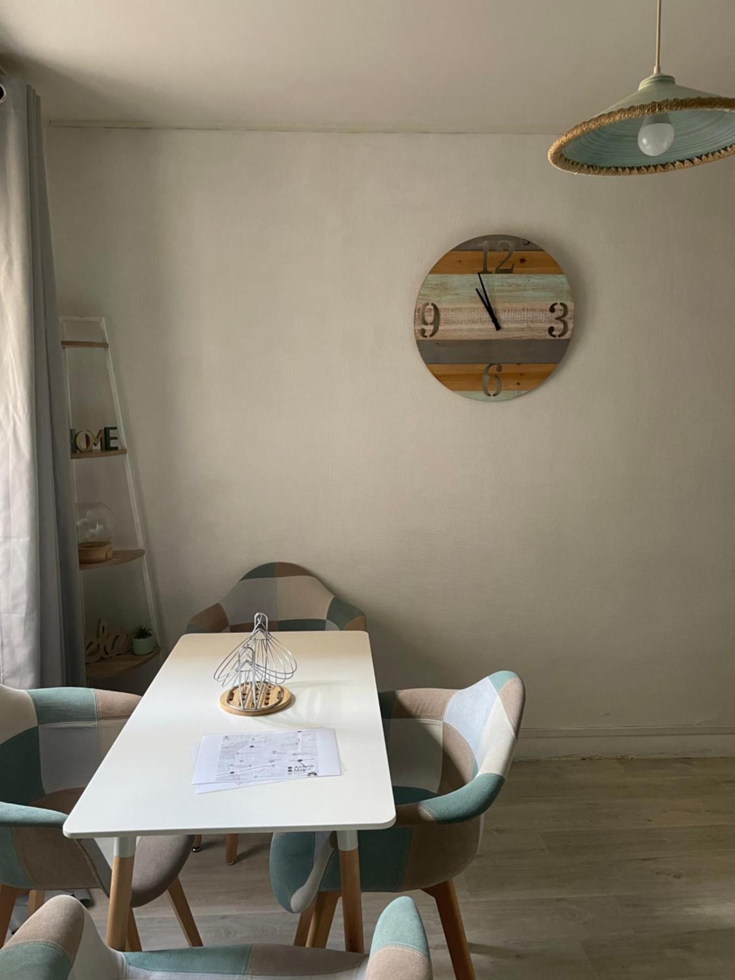 Au Bas De Montmartre ! Apartment Paris Bagian luar foto